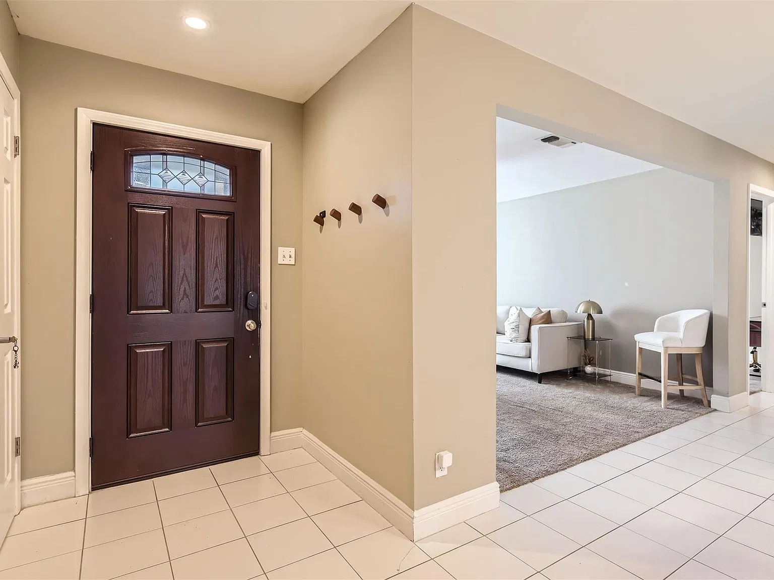 4 bed, 2.5 bath, 1847 sqft, $2,800 — Photo 4