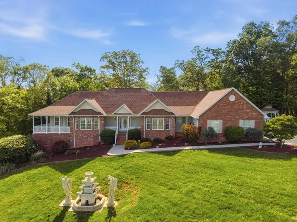 336 Riverbend Dr, Pearisburg, VA 24134