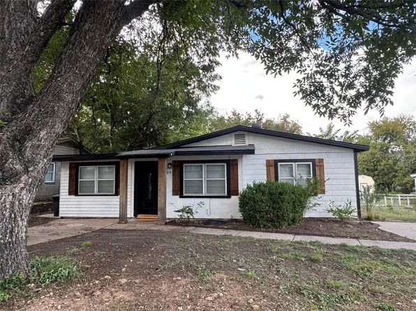 204 Live Oak Ln, Weatherford, TX 76086