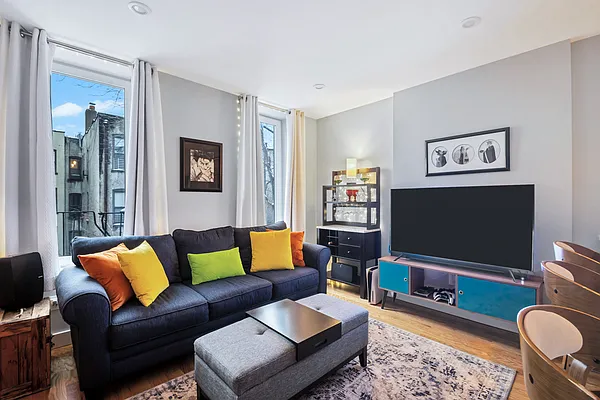 Rented by Compass | media 2