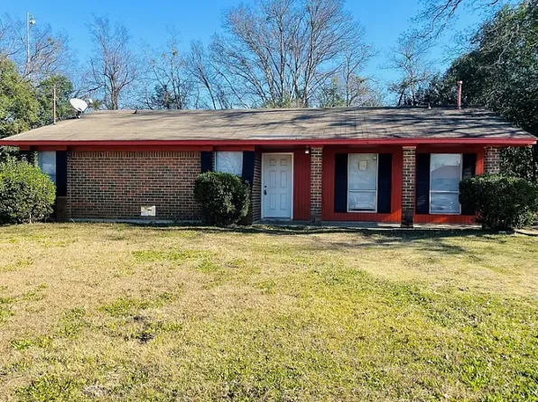 636 Green Leaf Dr, Montgomery, AL 36108