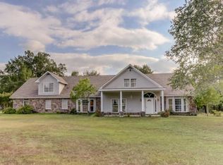 13625 Strickland Rd, Byhalia, MS 38611