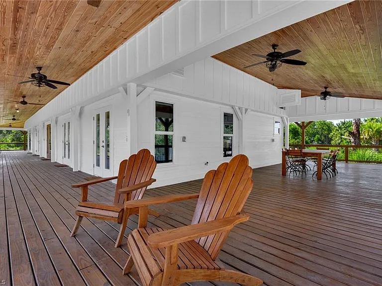 828 Sanctuary Rd — Photo 30