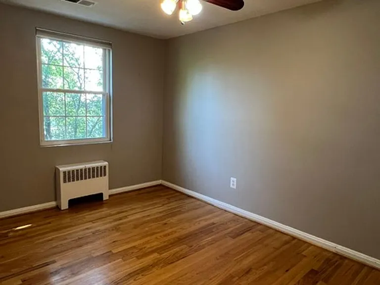 209 Burgess Ave — Photo 17