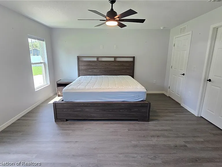 1870 N Zenith Rd — Photo 14
