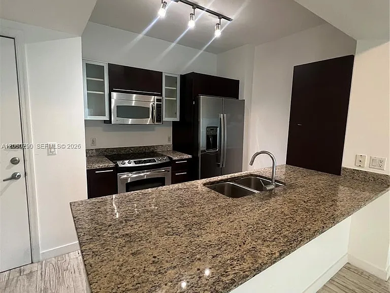 951 Brickell Ave #2403 — Photo 2