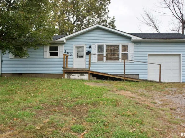 203 Dorris Dr, Metropolis, IL 62960