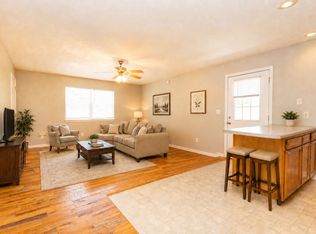402 Hall St APT A, La Fayette, GA 30728