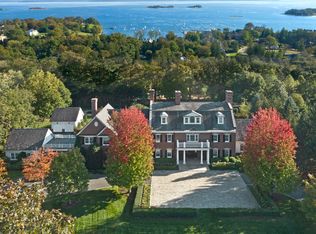 36 Walsh Ln, Greenwich, CT 06830