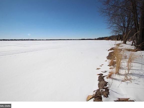 5th image of 18453 Lakeview Point Dr NE
