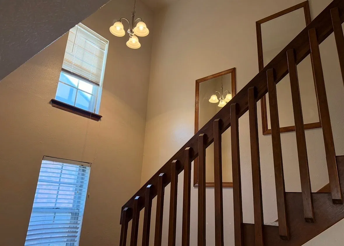 2 bed, 2.5 bath, 1325 sqft, $1,300 — Photo 4