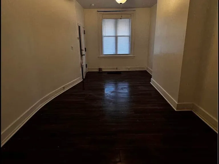 1640 Allengrove St #2 — Photo 7