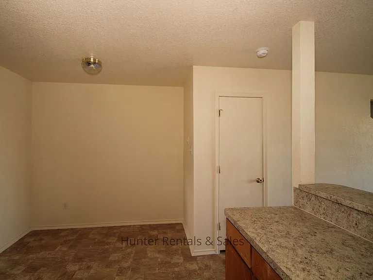 4000C Gus Dr — Photo 9