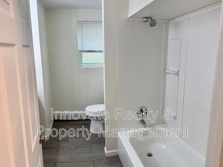 613 N Broad St #10 — Photo 8