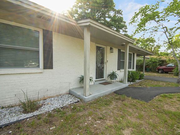 4th image of 219 Pilgrim Ave