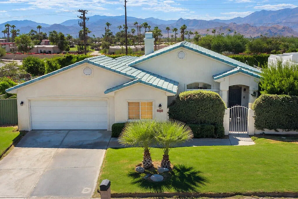 4 bed, 2054 sqft, $3,400 — Photo 1