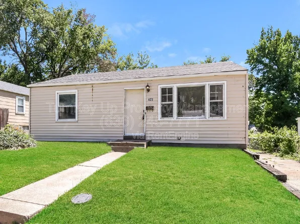 422 Plaza Ave, Saint Louis, MO 63135
