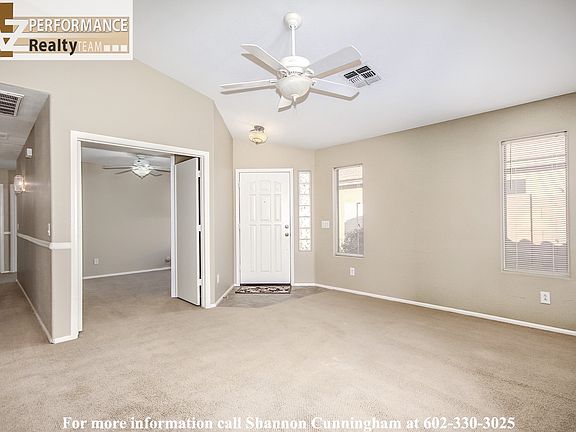 5th image of 16073 W Moreland St