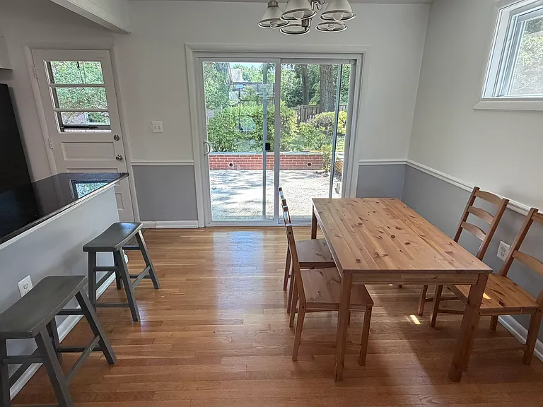 9109 Drake Pl — Photo 5