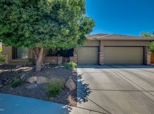6995 S Magic Ct, Gilbert, AZ 85298