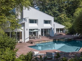 8 Hunting Trl, Armonk, NY 10504