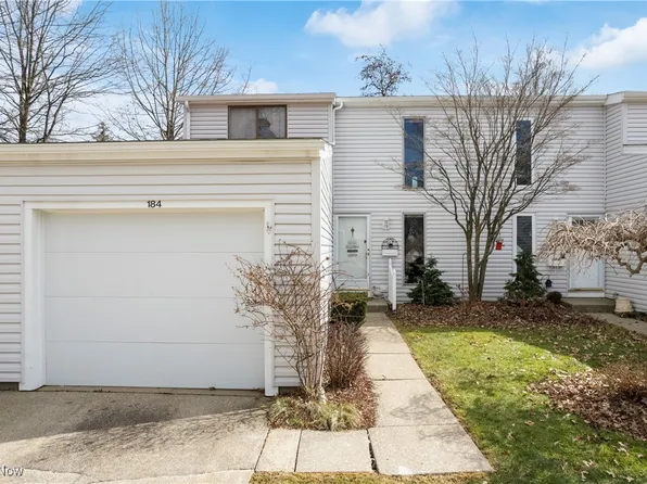 184 Deepwood Dr, Wadsworth, OH 44281