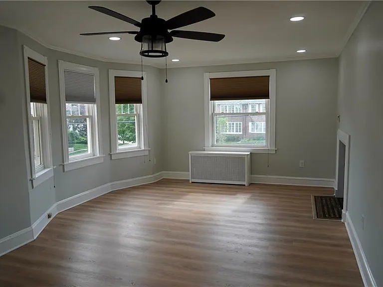 1358 Narragansett Blvd — Photo 15