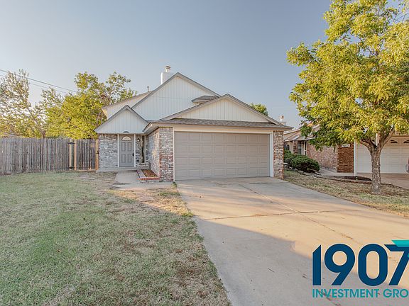 2nd image of 2101 Lakecrest Dr #1