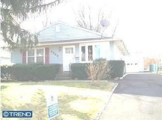 2908 Gohn Dr, Willow Grove, PA 19090