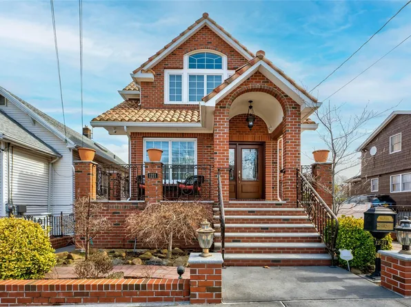 1221 152nd Street, Beechhurst, NY 11357