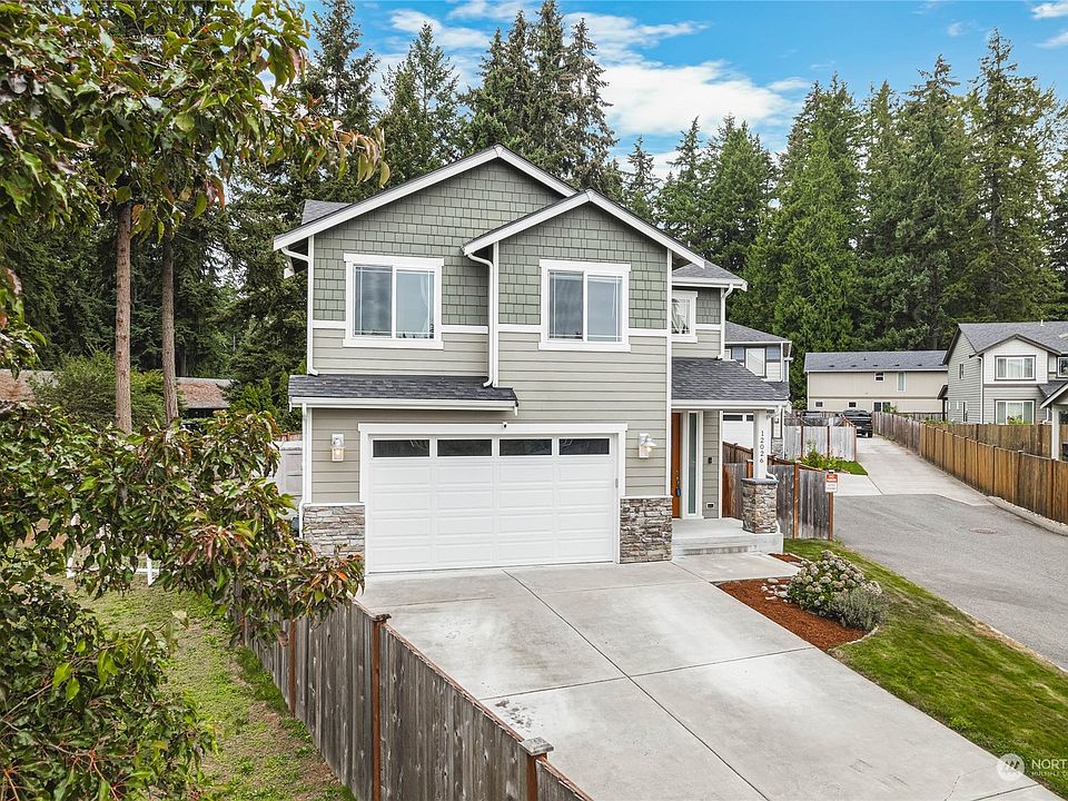 1st image of 12026 116th Avenue E