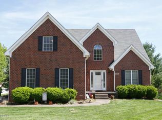 7605 Fox Ledge Ct, Louisville, KY 40291