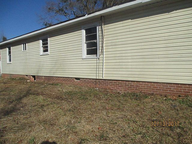 2nd image of 1724 Walton St