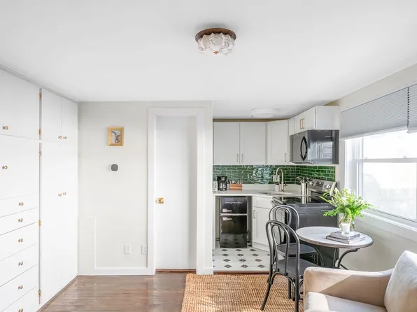 304 W Wilson St, Madison, WI