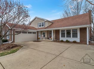 328 E Russet Way, Palatine, IL 60067