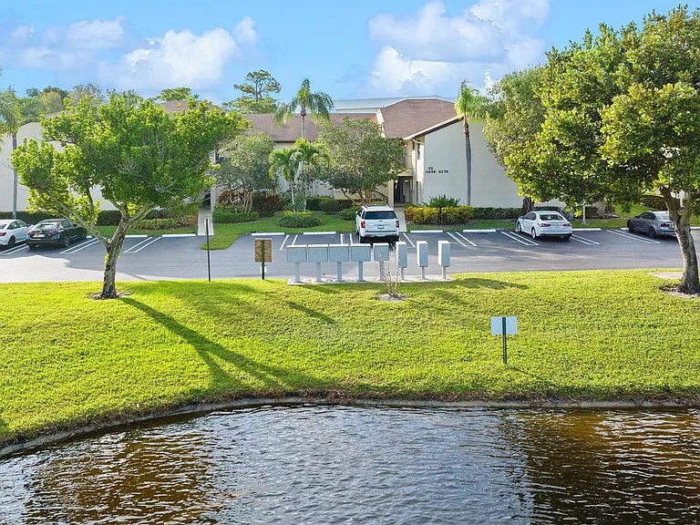 3258 Jog Park Dr — Photo 36