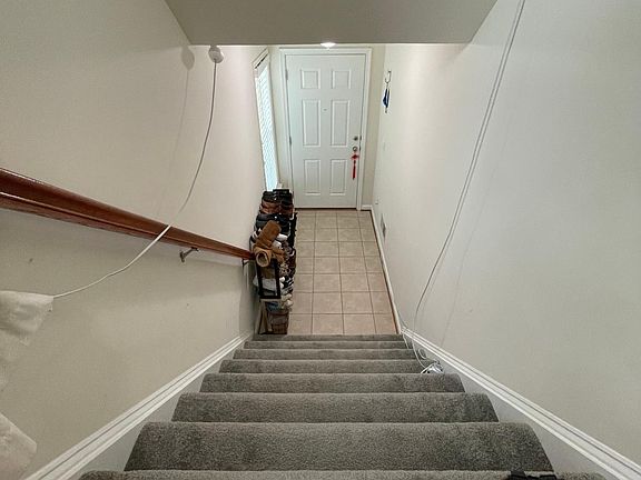 2nd image of 42681 Galbraith Sq