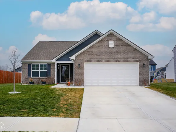 949 Borealis Dr, Franklin, IN 46131