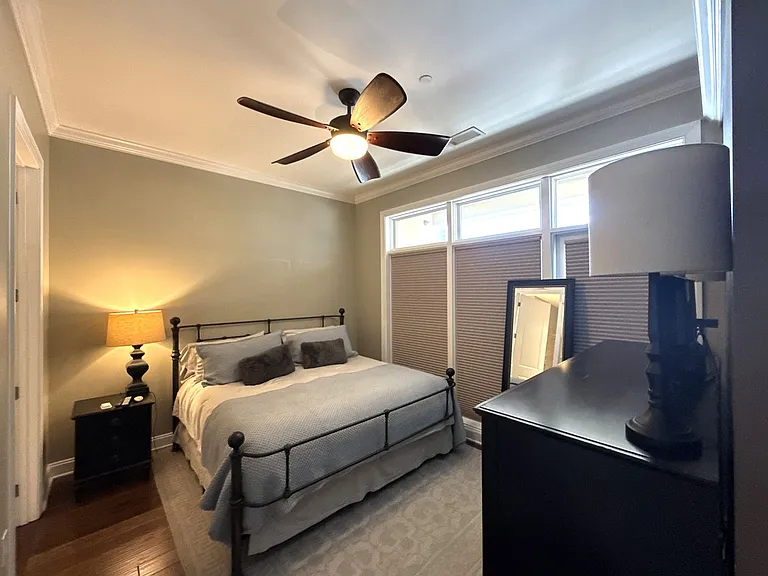 230 Tryon St #1002 — Photo 8