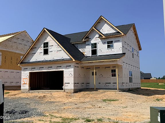 2nd image of 131 Grinnell Loop