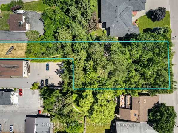2902 Saint Joseph Blvd, Ottawa, ON K1C 1G7