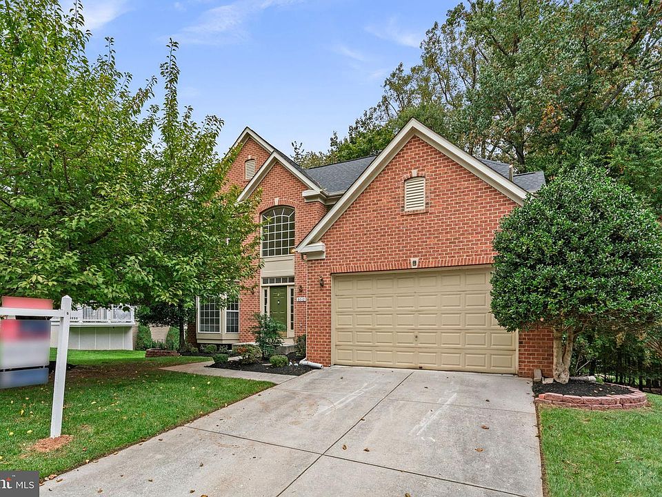 1st image of 9012 Forest Oaks Rd