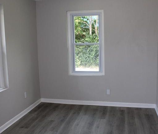 4th image of 1307 S 29th St