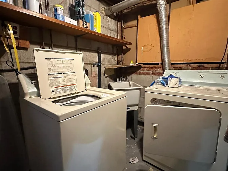 45 Baroness Cres #BASEMENT — Photo 6