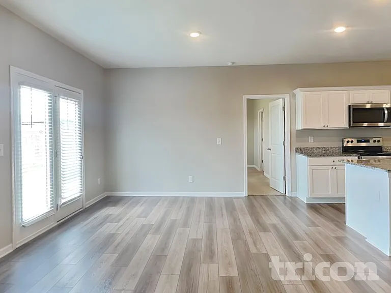 297 McCall Way — Photo 3