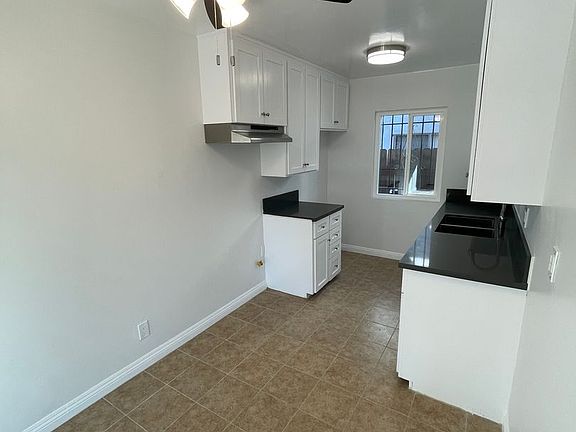 4th image of 1040 Ohio Ave APT 2