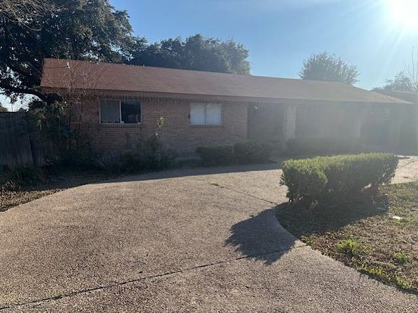 2617 Okane St, Laredo, TX 78043