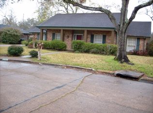 3035 Eugenia Ln, Groves, TX 77619