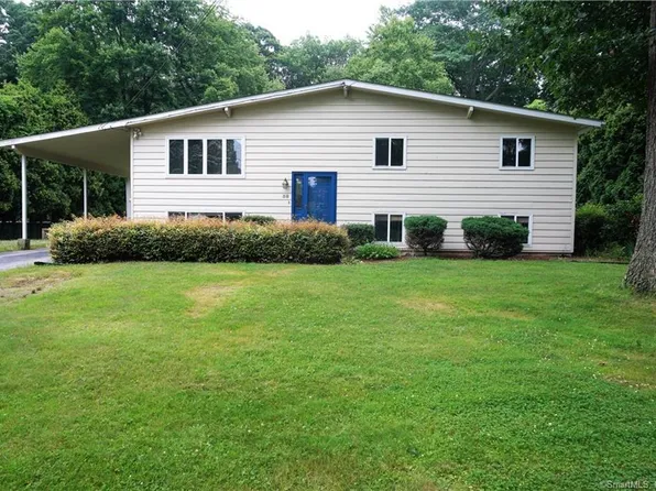 38 Carriage Hill Drive, East Lyme, CT 06357