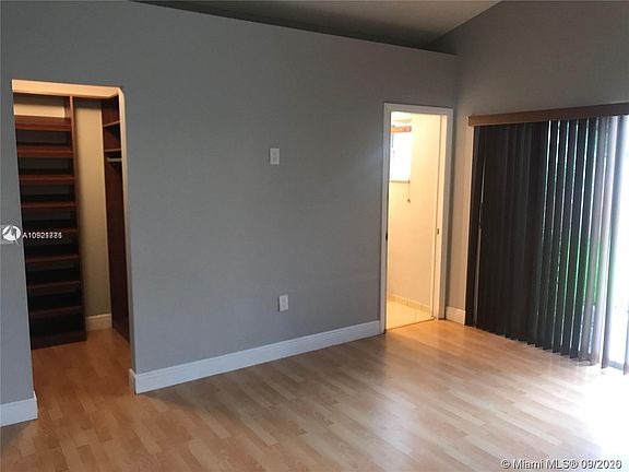 4th image of 214 SW 159th Way Unit 214